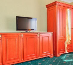 Номер стандарт с 1 двуспальной кроватью в Атис