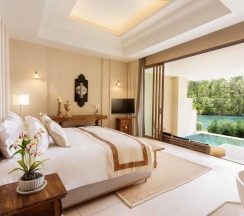 Двухместный люкс у моря ‘Pool Paradise’ двуспальная кровать в Devasom Khao Lak Beach Resort & Villas