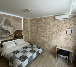 Апартаменты улучшенные с кухней и балконом в Между гор