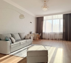 Большая квартира на Даниялова в центре города рядом с морем - это идеальный выбор для тех, кто хочет провести комфортный отпуск или деловую поездку. в Как Дома 05