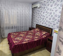 Комната стандарт с 1 двуспальной кроватью в Людмила