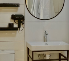 Стандартный семейный улучшенный четырёхместный номер в Жемчужина Абхазии