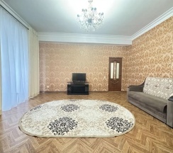 Апартаменты в Квартира на проспекте Петра I 121