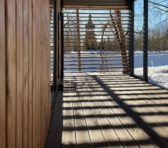 Коттедж улучшенный с 1 двуспальной кроватью и диваном в Карлен