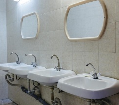 Кровать в 2-местном общем номере стандарт в Атом