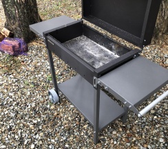 Коттедж с террасой в White Village