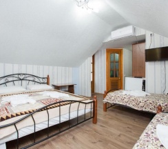 Четырехместный номер "комфорт" в Hotel-st