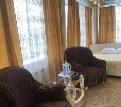 Номер полулюкс с 1 двуспальной кроватью (601, 604, 606, 608) в Гармония