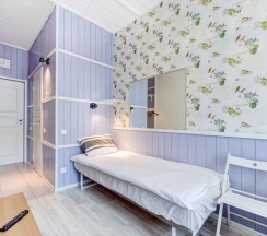 Стандартный трёхместный с одной двуспальной и односпальной кроватями (3 этаж) в Аврора на Почтамтской