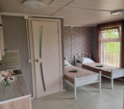 Номер комфорт с 3 односпальными кроватями в Чудесное место