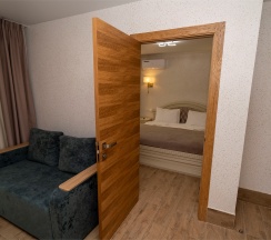 Люкс двухкомнатный в Мореин