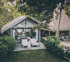 Вилла Luxury с 2 комнатами с видом на океан в Villa Escape Burasari