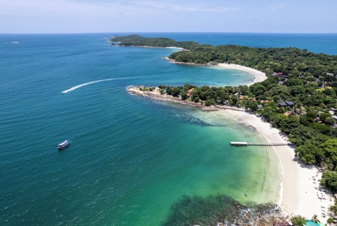 пляж Ао Вонг Дуан: Курортный отель Samed Tropical Resort