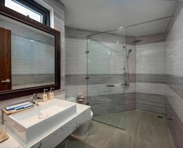 Семейный номер Standard с балконом в Capecia Danang Hotel & Apartment