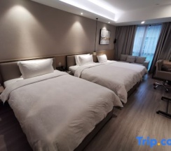 Номер Standard в Chongqing Yitang Hotel
