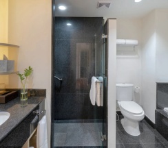 Двухместный номер Wing Superior Garden двуспальная кровать в Amari Koh Samui
