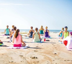 Двухуровневый семейный номер с балконом на 3-4 гостей и видом на море (корпус Б) в Оптимист