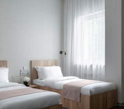 номер TWIN Promo (2 отдельные кровати) в Breezko hotel
