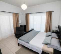 101 - Трехместный номер с террасой в Азов Инн