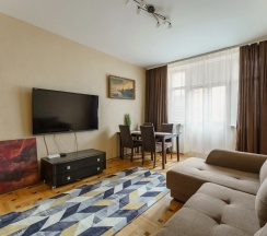 Двухместные апартаменты Standard с балконом и с видом на парк двуспальная кровать в Квартира Urban Stay | Атмосфера центра