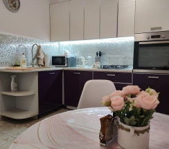 Квартира в Апартаменты на Якутск, 203 мкр, корп. 6, "Эмма"