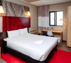 Двухместный номер Standard двуспальная кровать в Отель ibis Aktobe