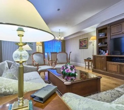 Двухместный люкс Presidential двуспальная кровать в Rixos President Astana