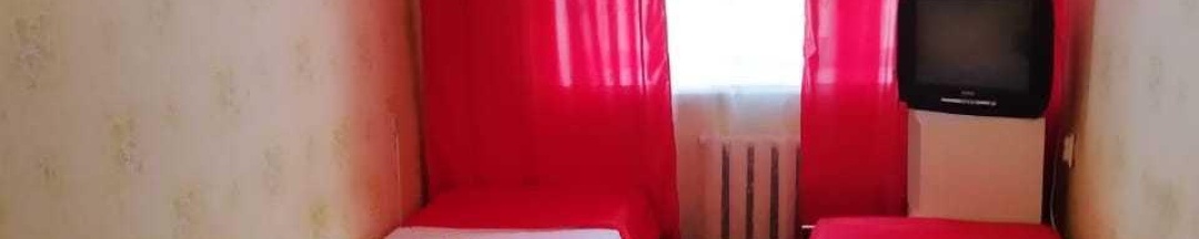 Кровать в 3-местном общем номере в Maxrooms Купино Сибирия