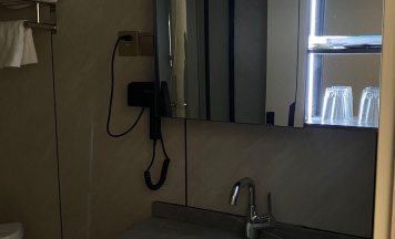 Номер стандарт с 1 двуспальной кроватью в Holiday hotel