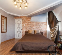 Двухместный коттедж Premium двуспальная кровать в Anstar House Vatutinki