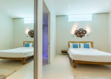 Вилла в 15 Bedroom Luxury Triple Sea View Villas