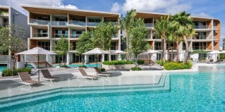 Равай: Отель Wyndham Grand Nai Harn Beach Phuket