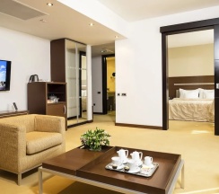 Двухместный люкс двуспальная кровать в In Hotel Belgrade