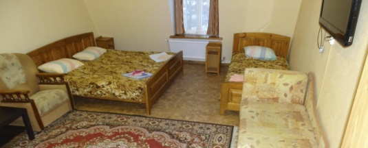 Комната стандарт с 4 односпальными кроватями в Смоленка