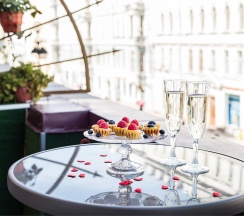 Видовые Трехкомнатные Апартаменты с 2 спальнями и кухней-гостиной в Grand Suites