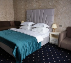 Трехместный стандартный номер в Хан