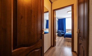 Номер полулюкс с 1 двуспальной кроватью 1 в Березники