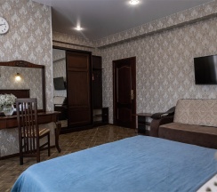 Стандартный семейный с балконом (без вида) в Karap palace hotel