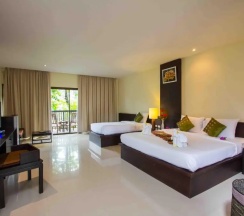 Семейный номер Deluxe в Palm Galleria Resort