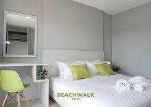 Двухместный номер Superior с балконом двуспальная кровать в Beachwalk Jomtien