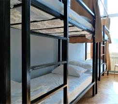 Верхнее место в общем 8ми местном номере №410 в Bla Bla Hostel