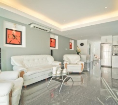 Вилла с 3 комнатами в Tropicana Pool Villa