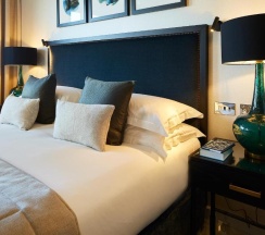 Апартаменты Luxury c 1 комнатой в Cheval Gloucester Park at Kensington
