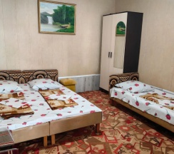 Трёхместный номер Economy рядом с пляжем в Адлер