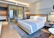 Четырёхместный люкс с 2 комнатами в Holiday Inn & Suites Rayong City Centre, an IHG Hotel