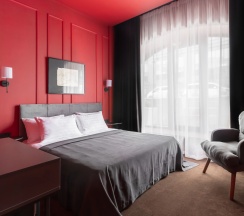 Двухместный номер Superior (двуспальная кровать) в Апартаменты Red room в NikolaevBuilding