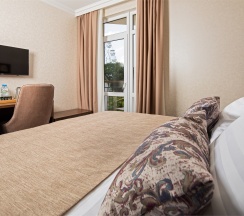 Комфорт с балконом в Nizza