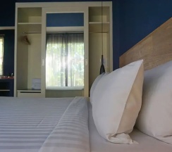 Вилла c 1 комнатой с балконом и с видом на бассейн в Signature Phuket Resort