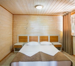 6-местный 2-комнатный "Семейный" номер с балконом в Манэ