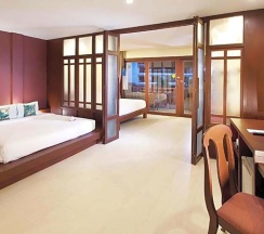 Номер Deluxe с видом на бассейн в Arinara Beach Resort Phuket